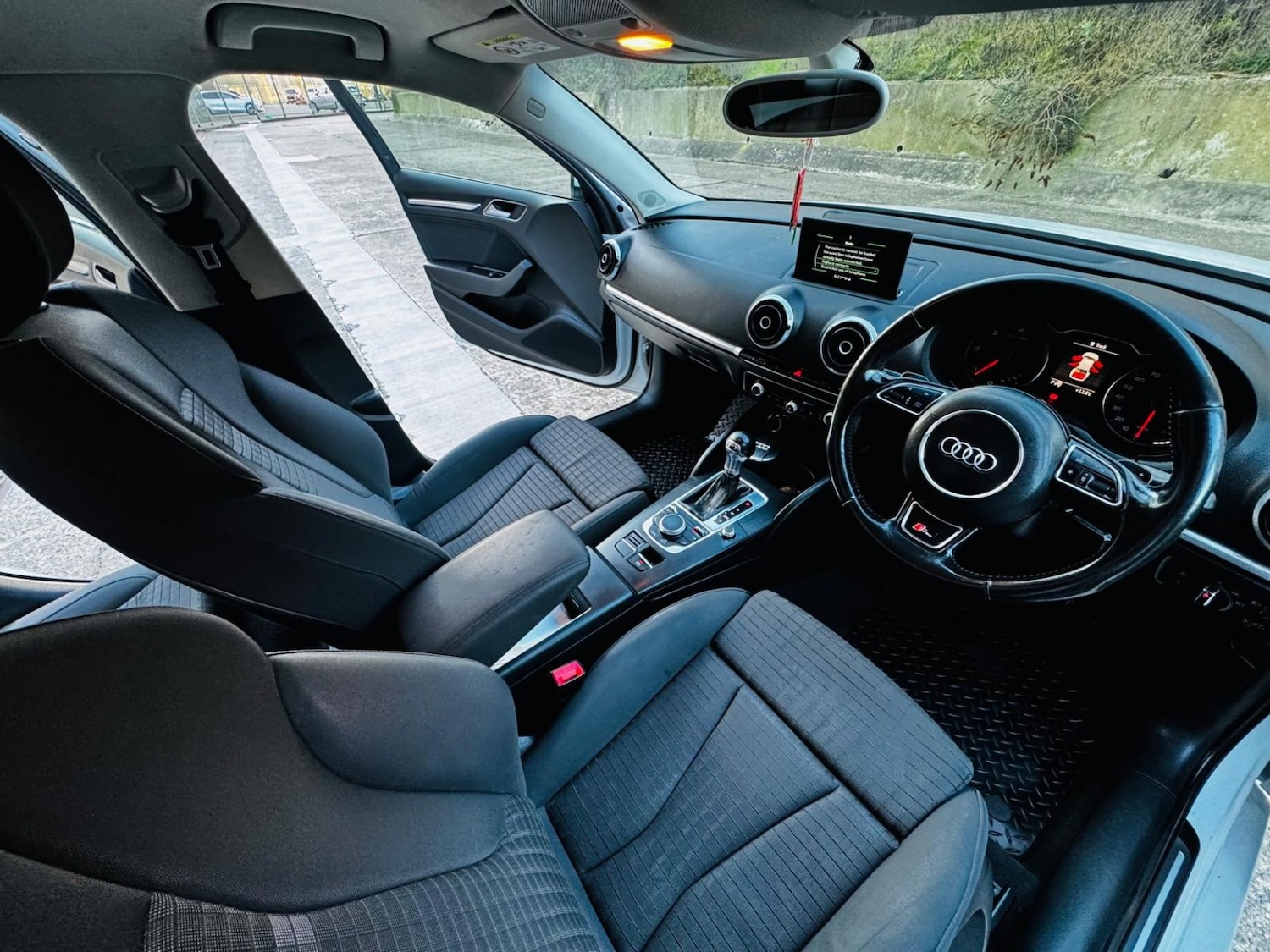 Used Audi A3 2015 for sale - 77991684: Photo 15