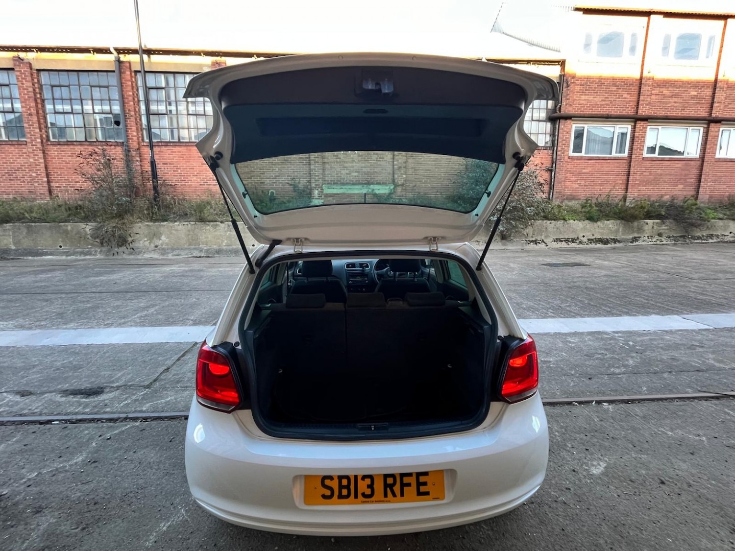 Used Volkswagen Polo 2013 for sale - 78182780: Photo 11