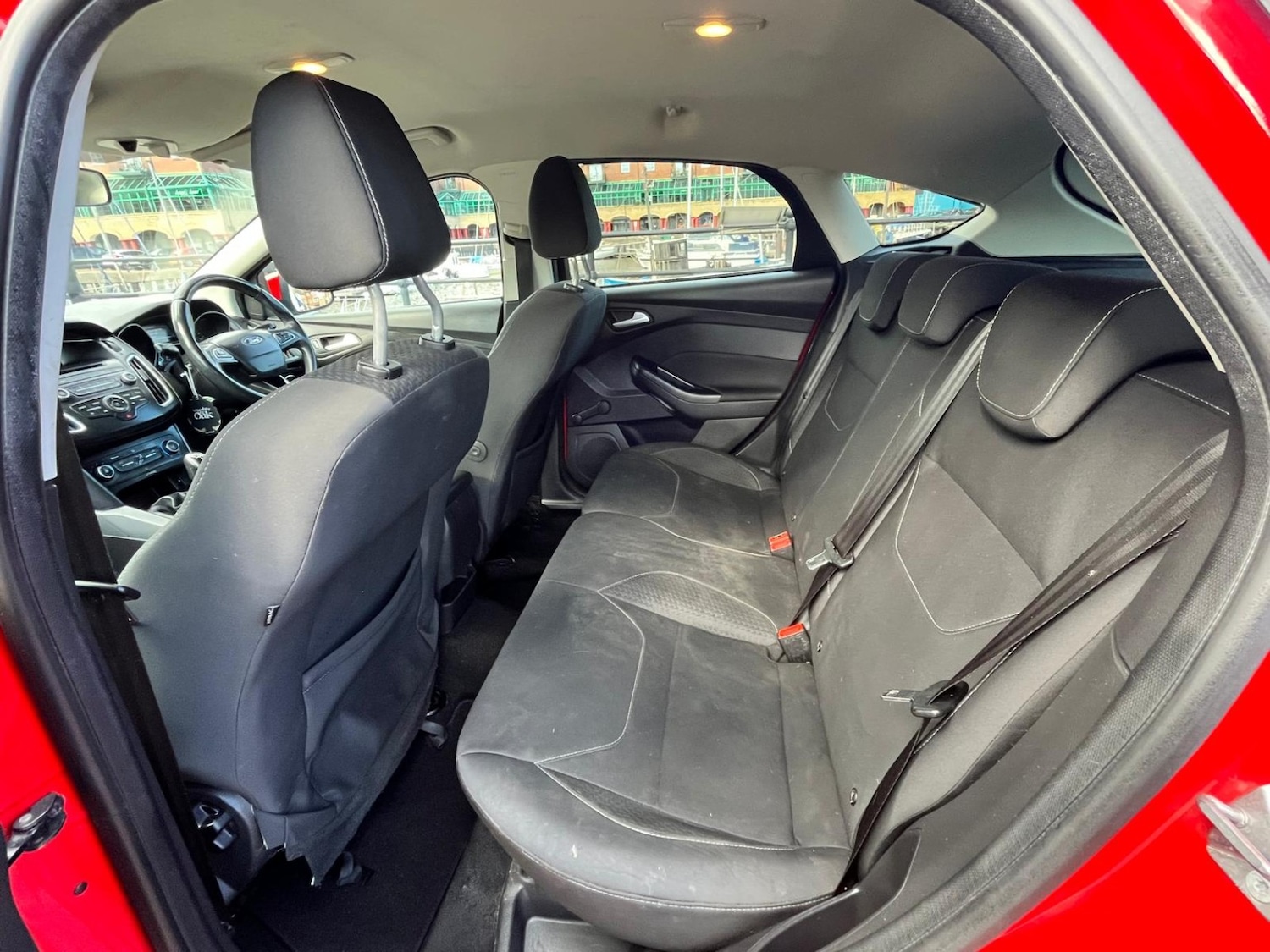 Used Ford Focus 2015 for sale - 78070372: Photo 25