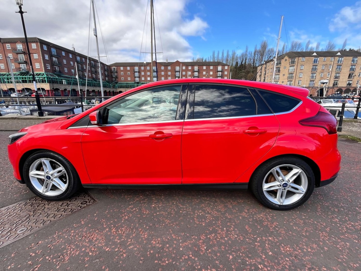 Used Ford Focus 2015 for sale - 78070372: Photo 6