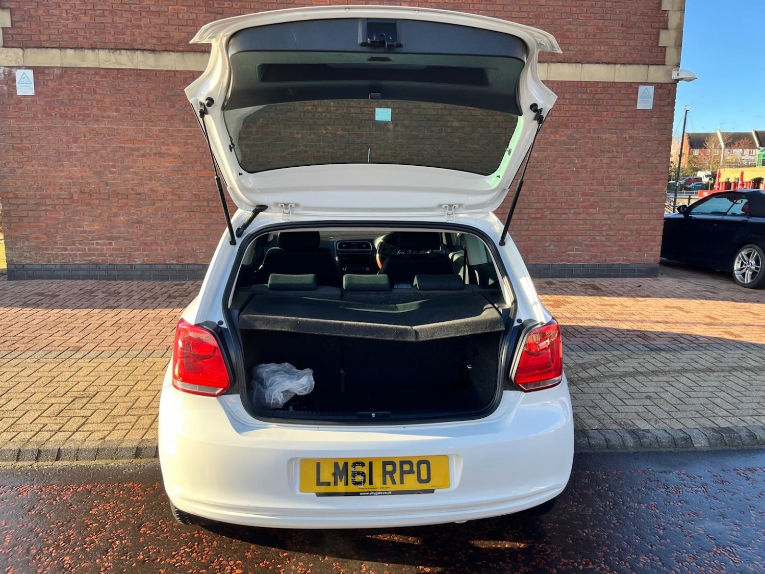 Used Volkswagen Polo 2011 for sale - 77065710: Photo 10