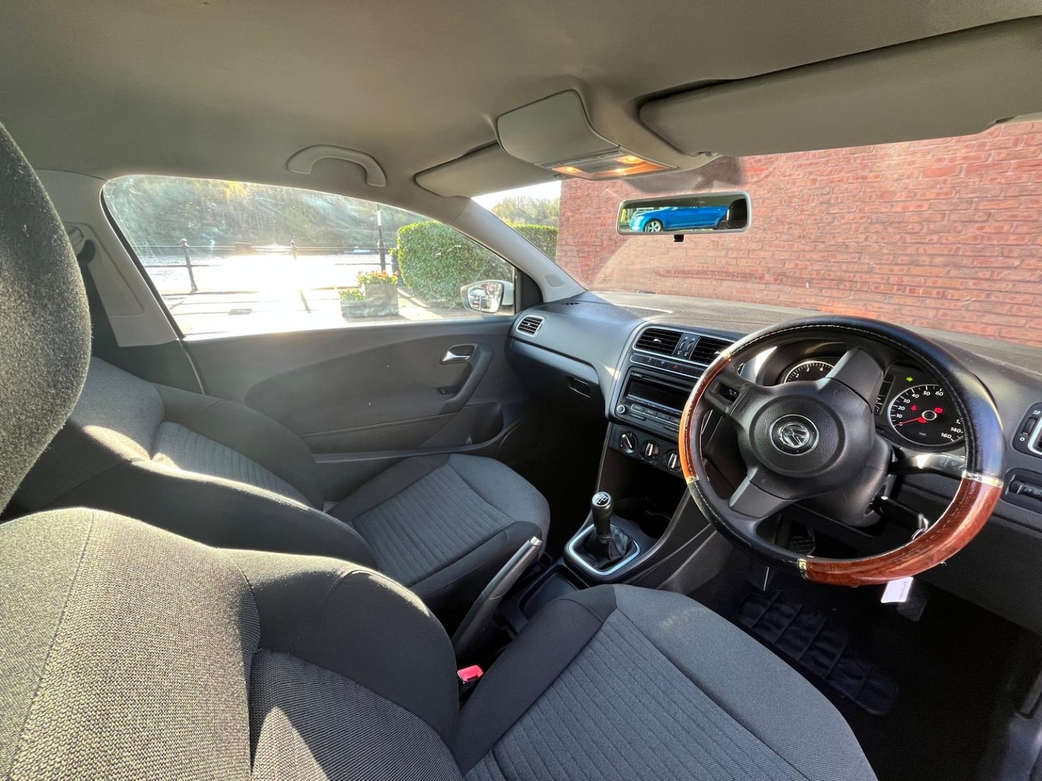 Used Volkswagen Polo 2011 for sale - 77065710: Photo 22