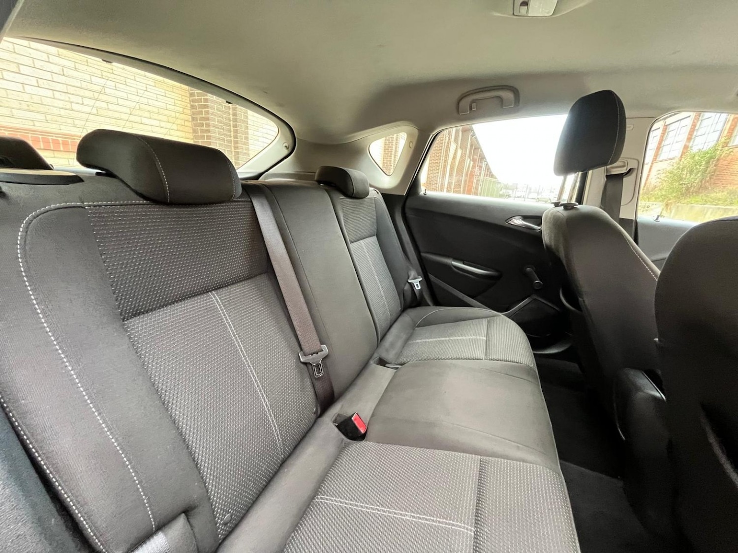 Used Vauxhall Astra 2013 for sale - 77836929: Photo 34