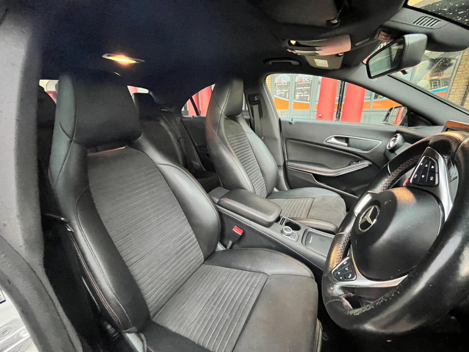 Used Mercedes-Benz CLA 2015 for sale - 76884926: Photo 35