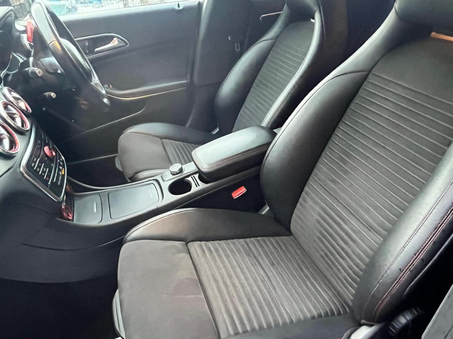 Used Mercedes-Benz CLA 2015 for sale - 76884926: Photo 44