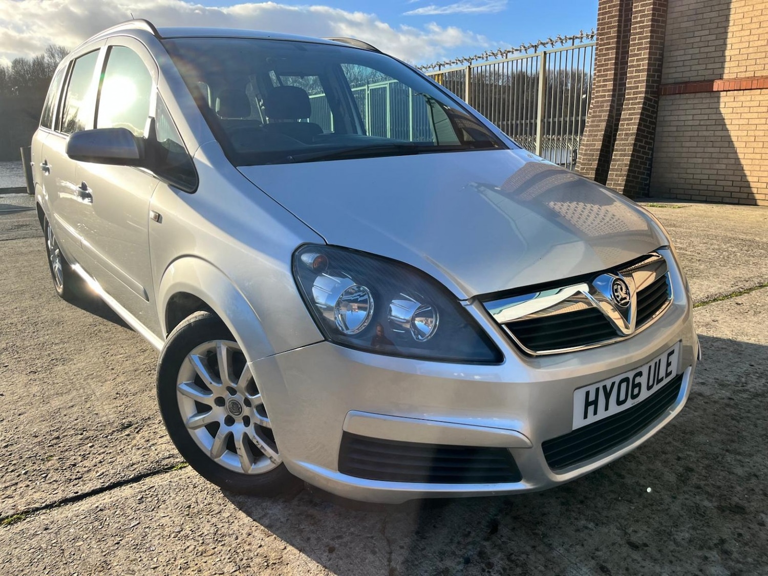 Used Vauxhall Zafira 2006 for sale - 76785137: Photo 1