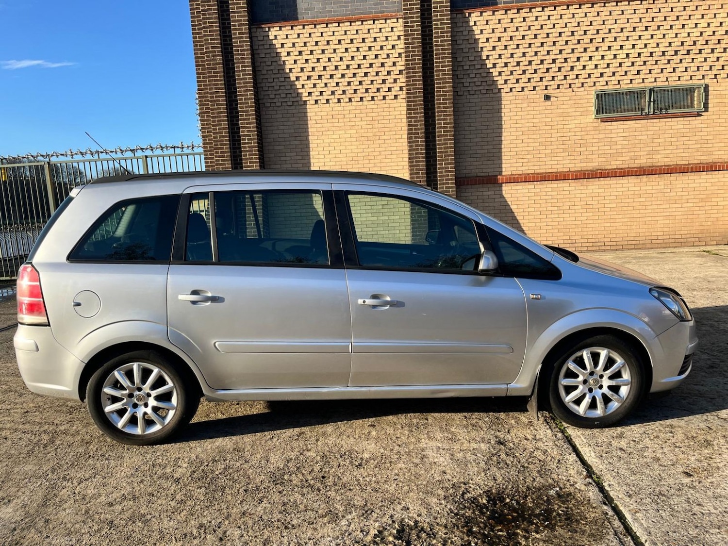 Used Vauxhall Zafira 2006 for sale - 76785137: Photo 11