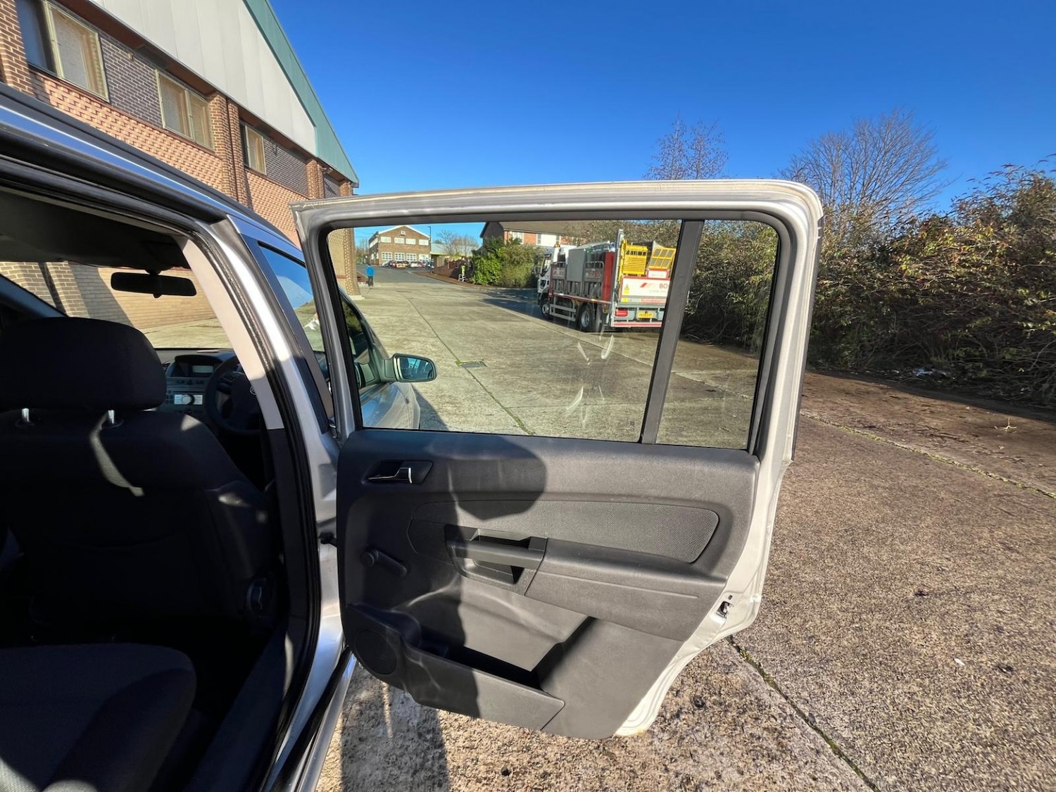 Used Vauxhall Zafira 2006 for sale - 76785137: Photo 19