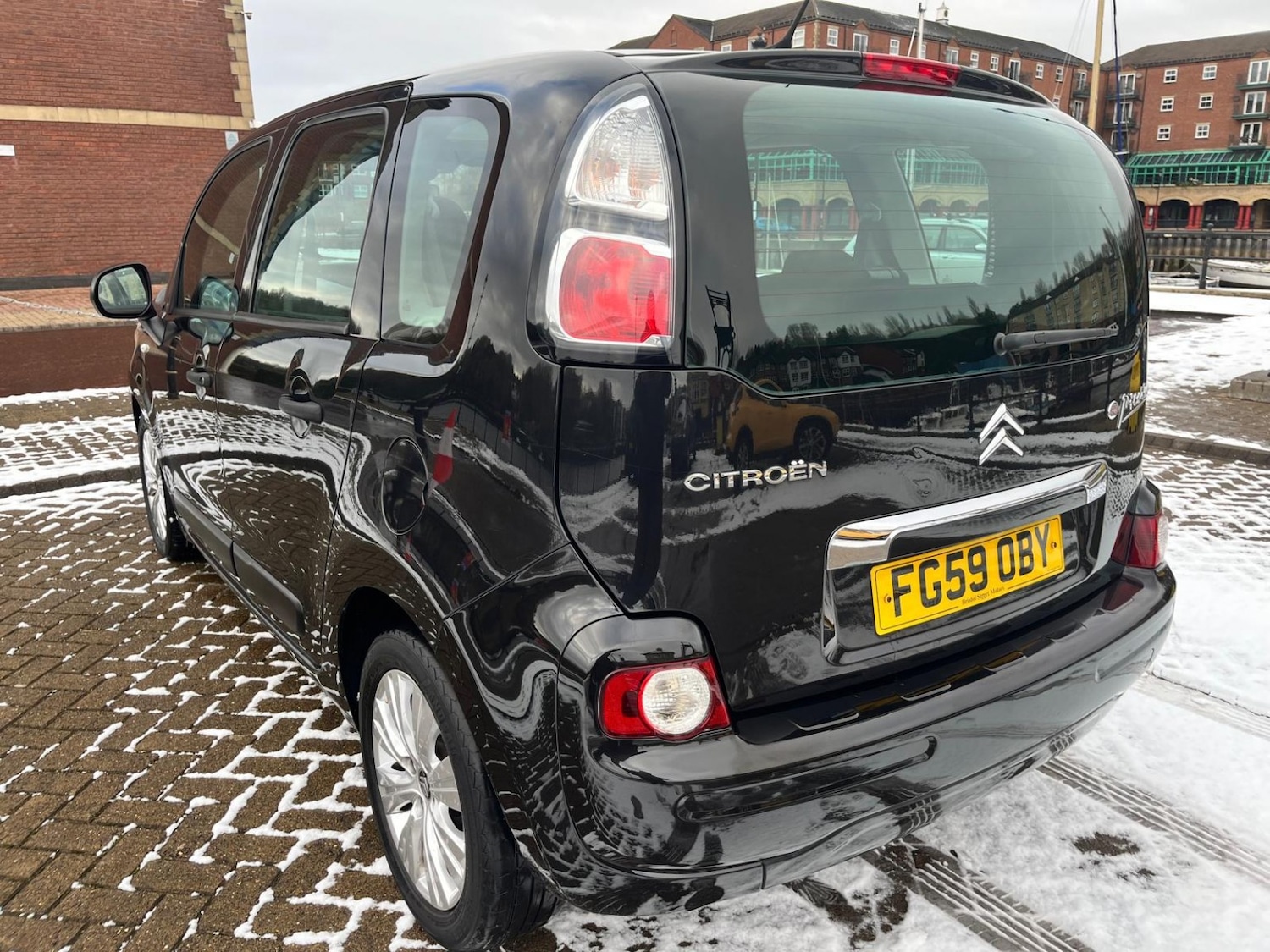Used Citroen C3 Picasso 2009 for sale - 76643299: Photo 17