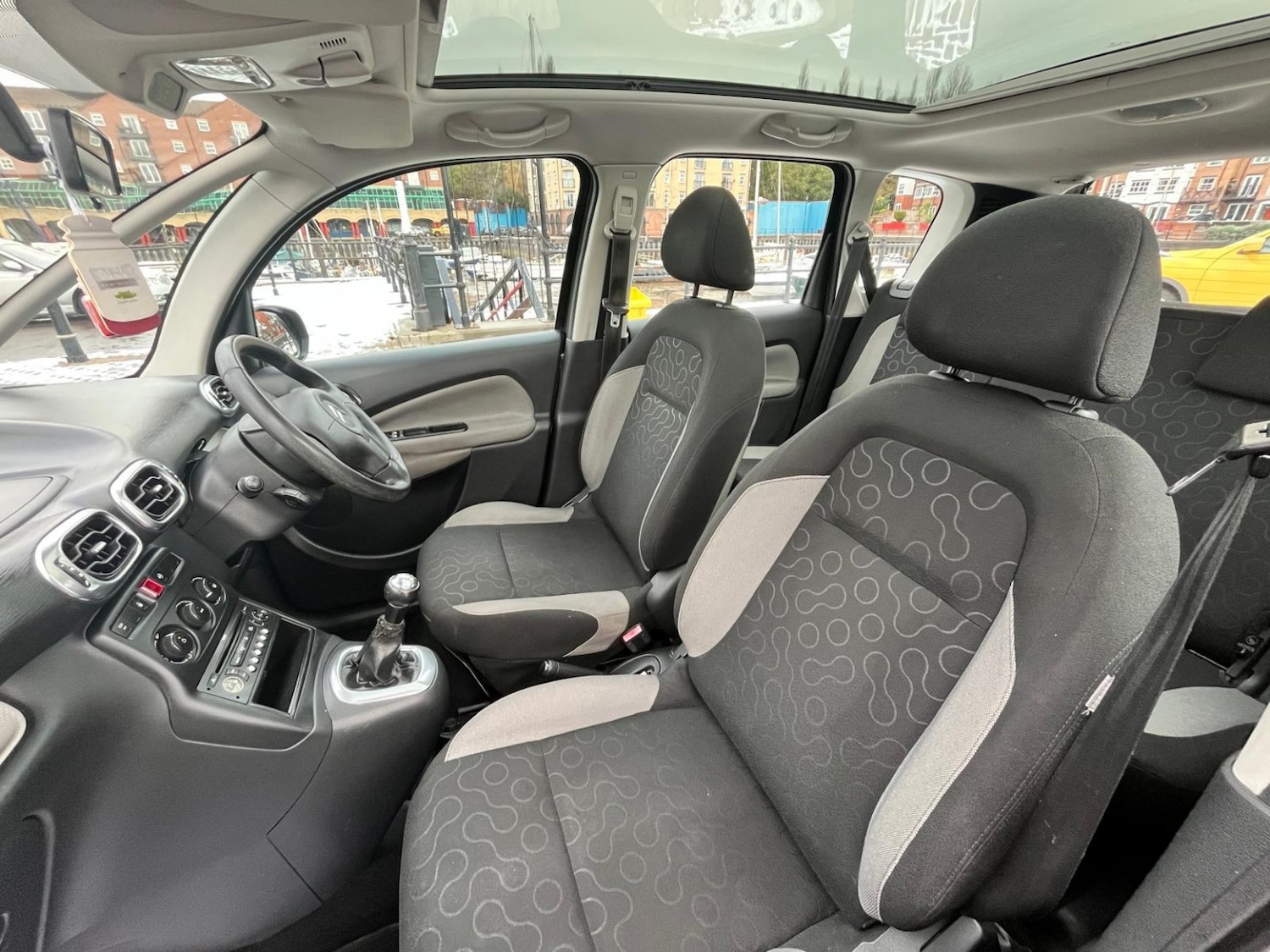 Used Citroen C3 Picasso 2009 for sale - 76643299: Photo 27