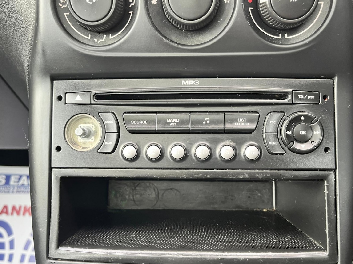 Used Citroen C3 Picasso 2009 for sale - 76643299: Photo 40