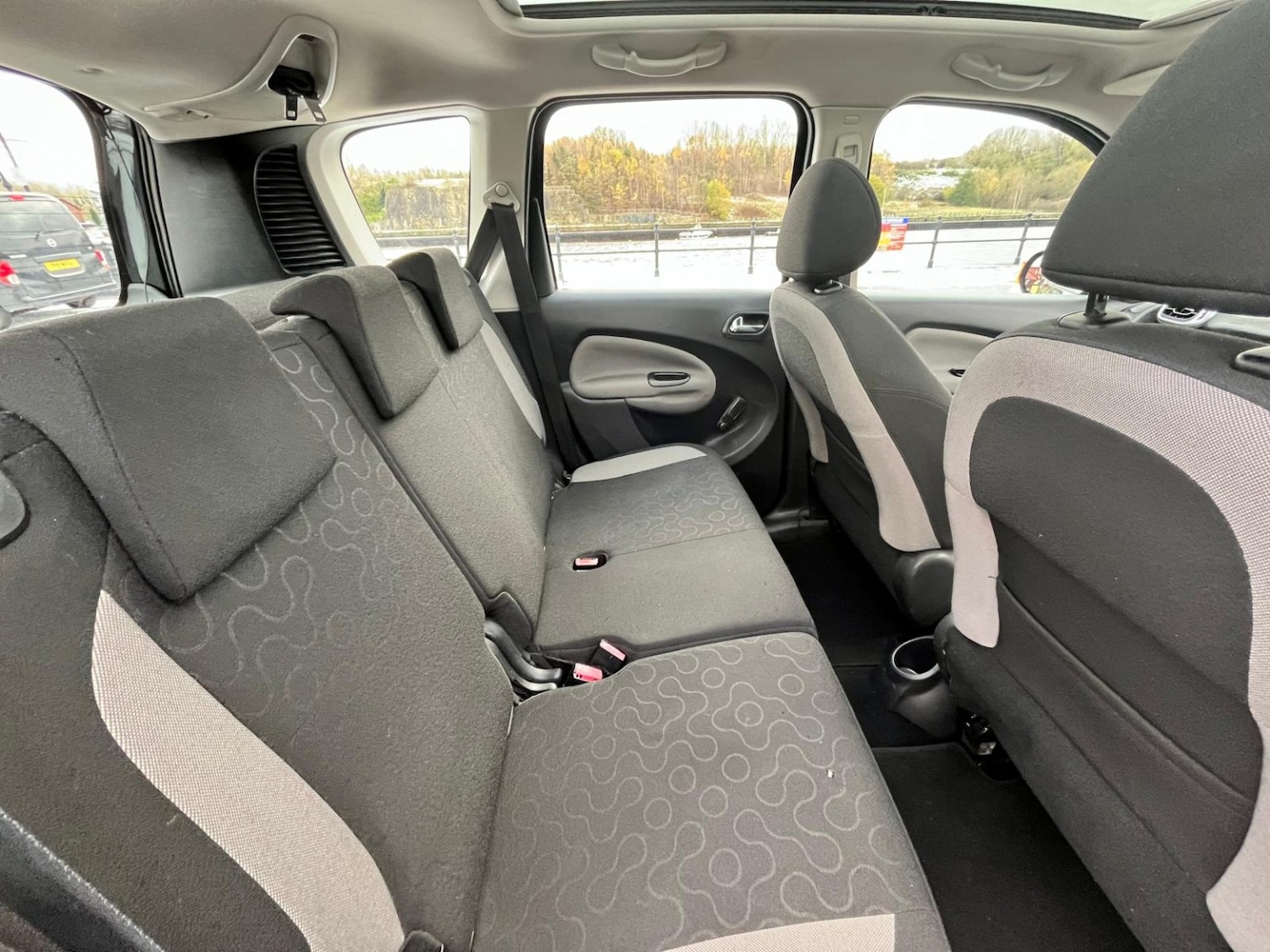 Used Citroen C3 Picasso 2009 for sale - 76643299: Photo 9