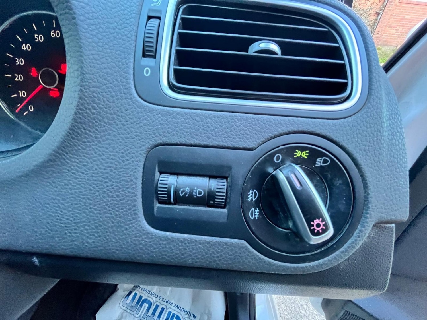 Used Volkswagen Polo 2013 for sale - 78077823: Photo 37