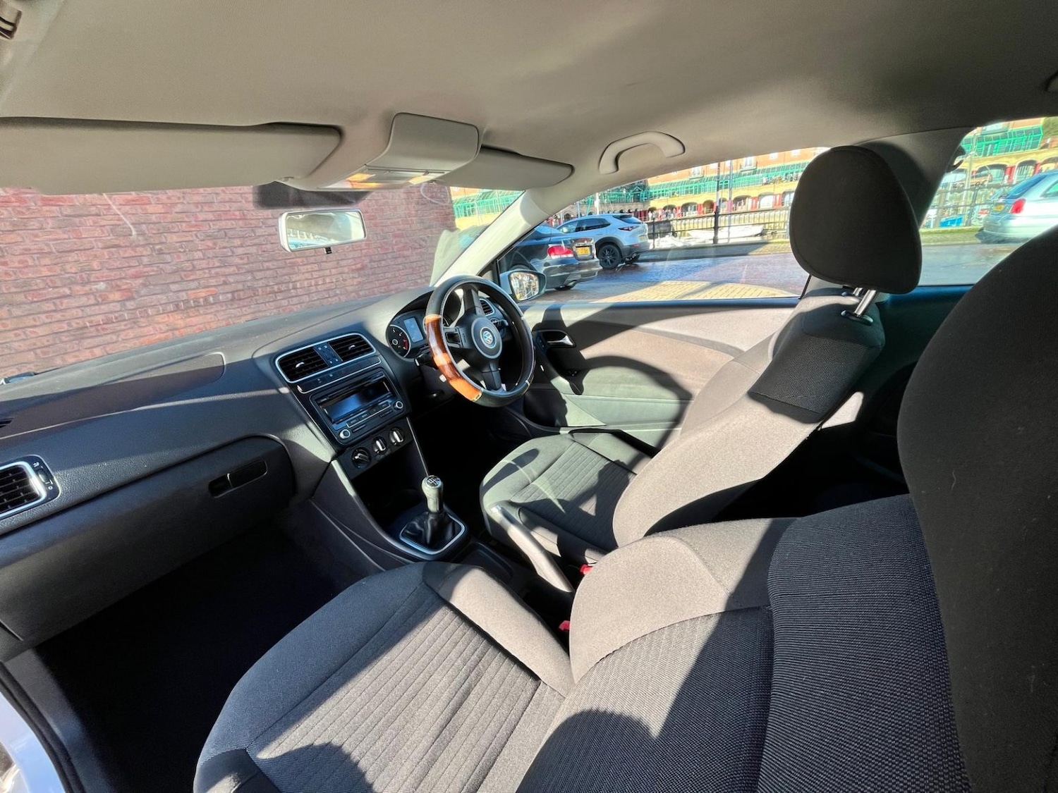 Used Volkswagen Polo 2011 for sale - 76631483: Photo 14