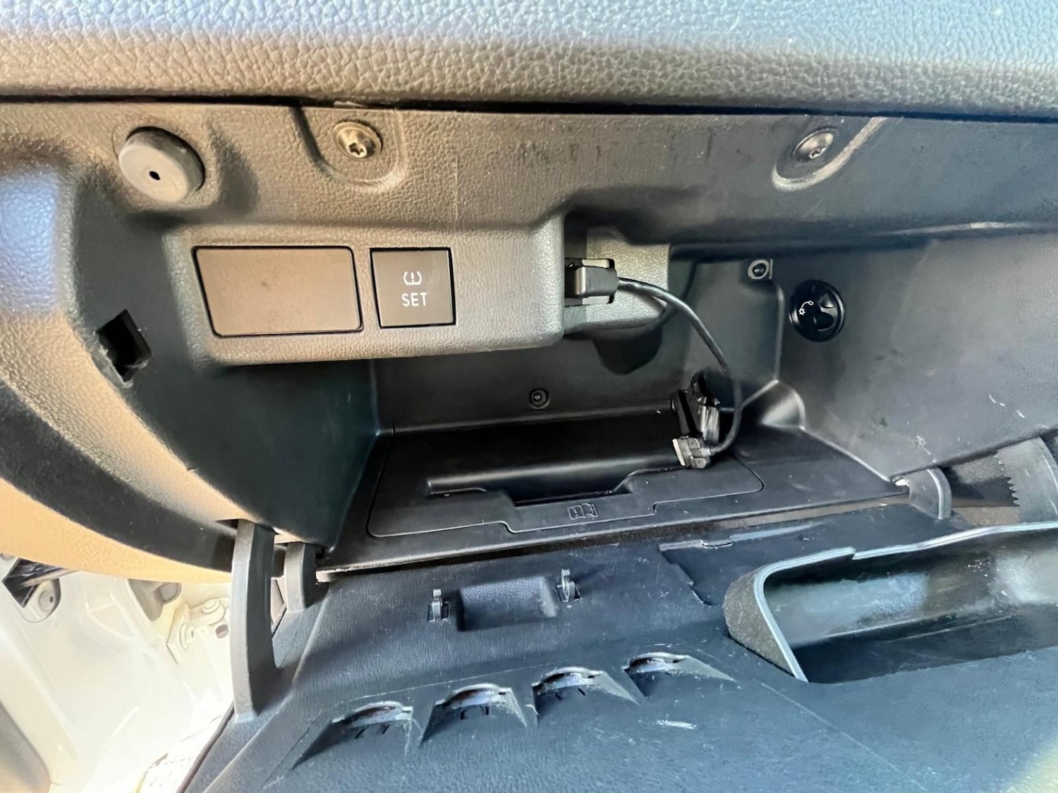 Used Volkswagen Polo 2011 for sale - 76631483: Photo 16