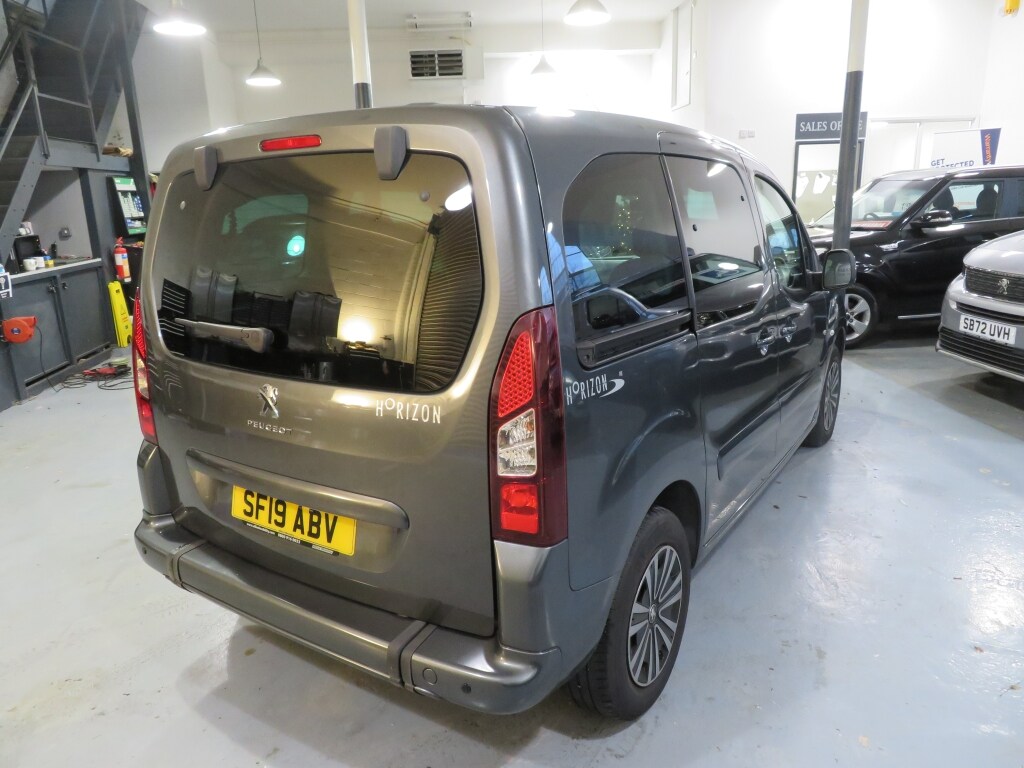 Used Peugeot Partner 2019 for sale - 76707686: Photo 18