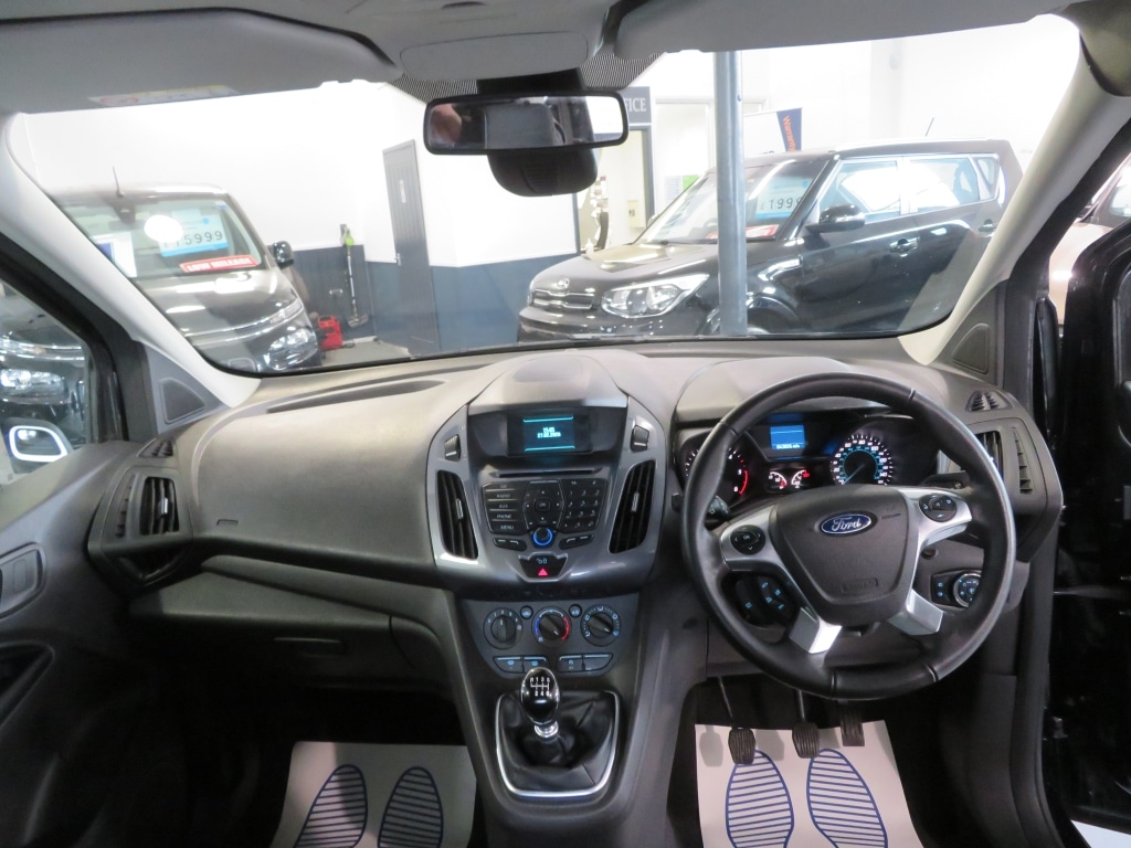 Used Ford Grand Tourneo Connect 2017 for sale - 77433900: Photo 15