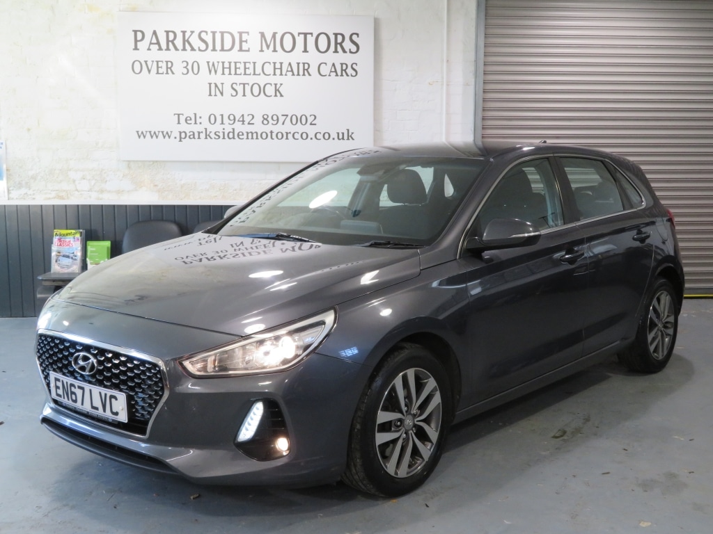 Used Hyundai i30 2018 for sale - 76631082: Photo 1