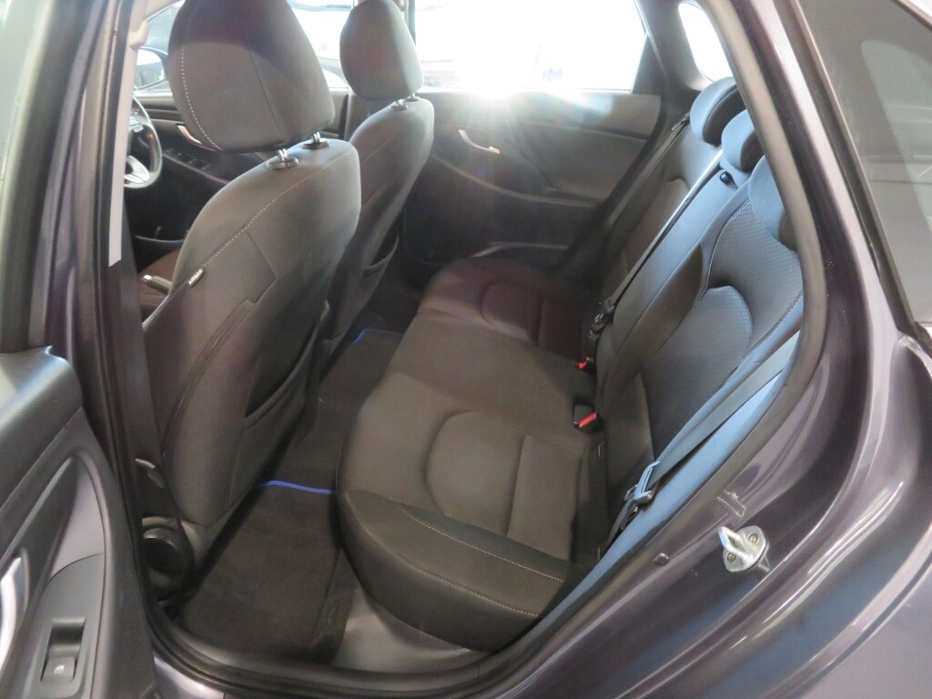 Used Hyundai i30 2018 for sale - 76631082: Photo 15