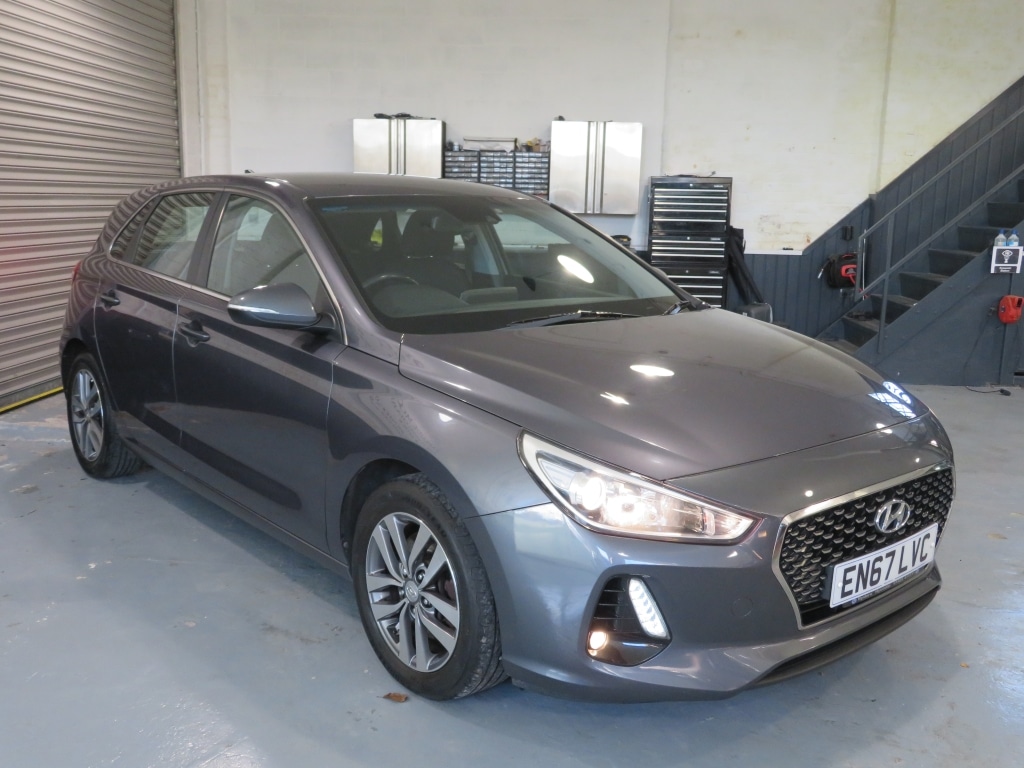 Used Hyundai i30 2018 for sale - 76631082: Photo 3