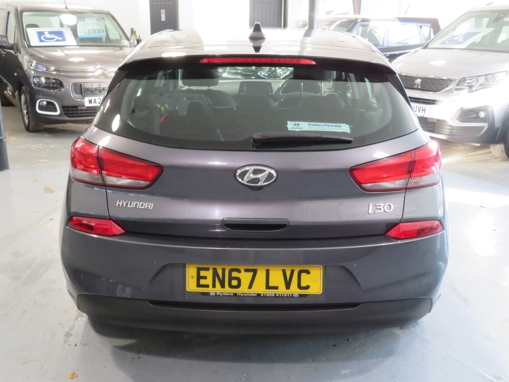 Used Hyundai i30 2018 for sale - 76631082: Photo 6