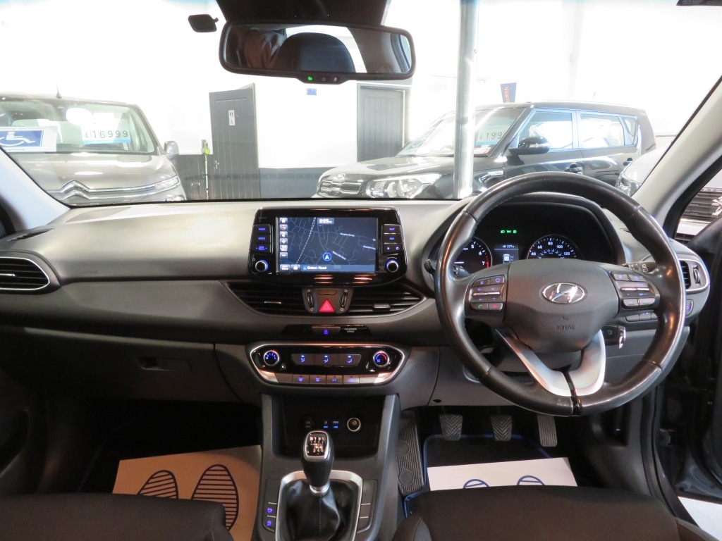 Used Hyundai i30 2018 for sale - 76631082: Photo 8