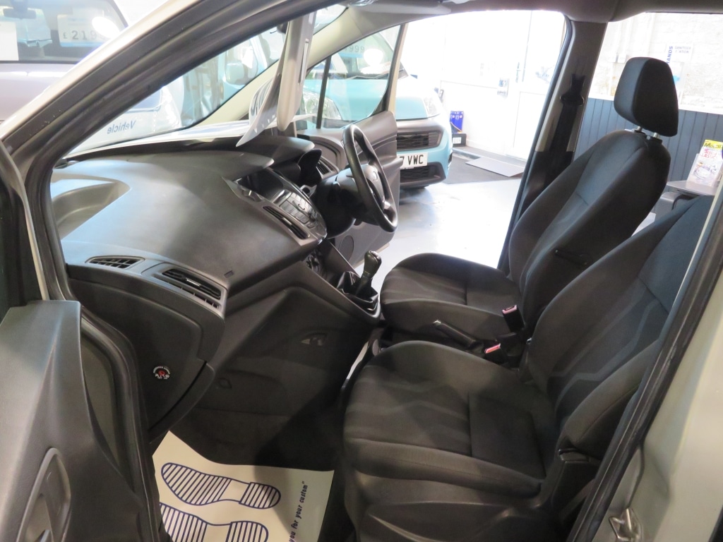 Used Ford Grand Tourneo Connect 2016 for sale - 76555603: Photo 12