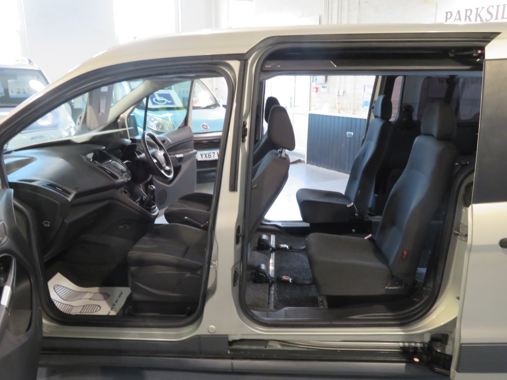 Used Ford Grand Tourneo Connect 2016 for sale - 76555603: Photo 13