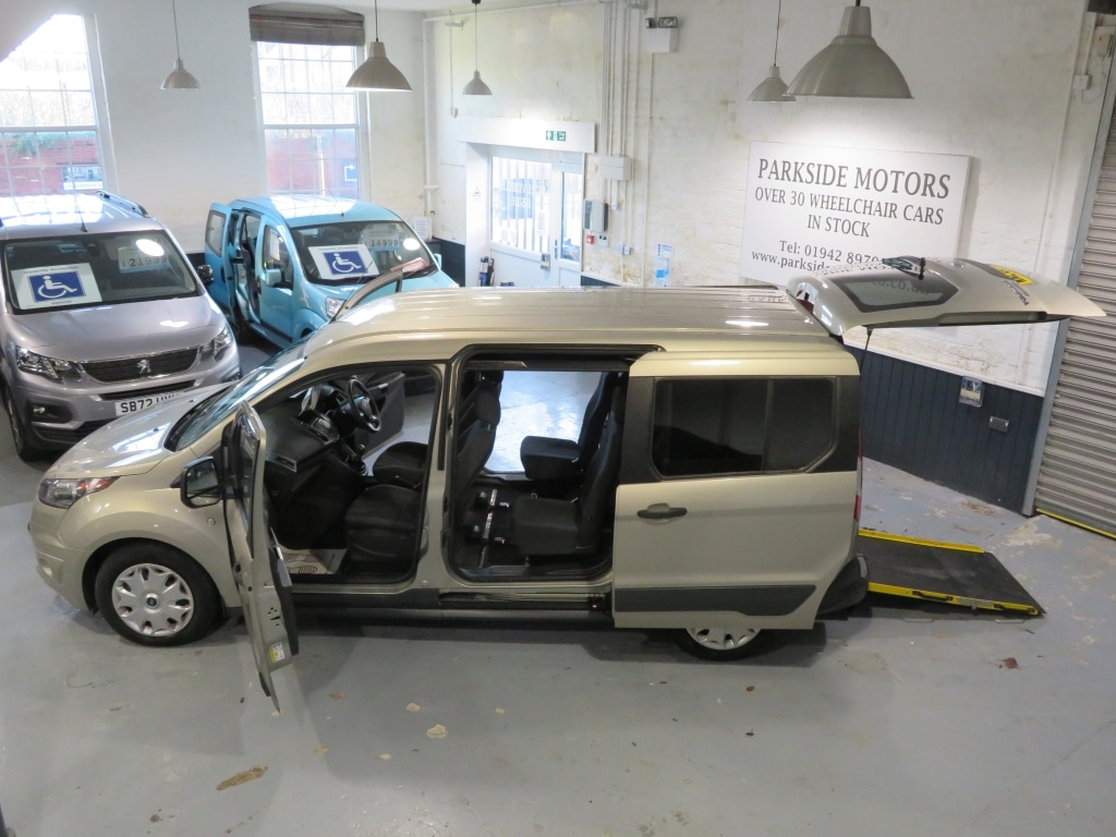 Used Ford Grand Tourneo Connect 2016 for sale - 76555603: Photo 14