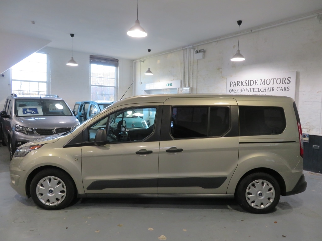 Used Ford Grand Tourneo Connect 2016 for sale - 76555603: Photo 15