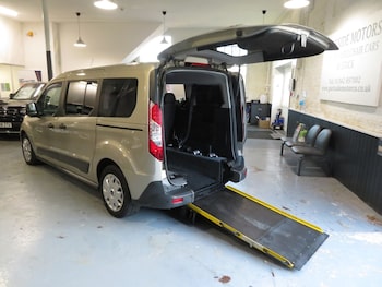 2016 (16) - DISABLED ACCESS WHEELCHAIR CAR WAV 5-Door