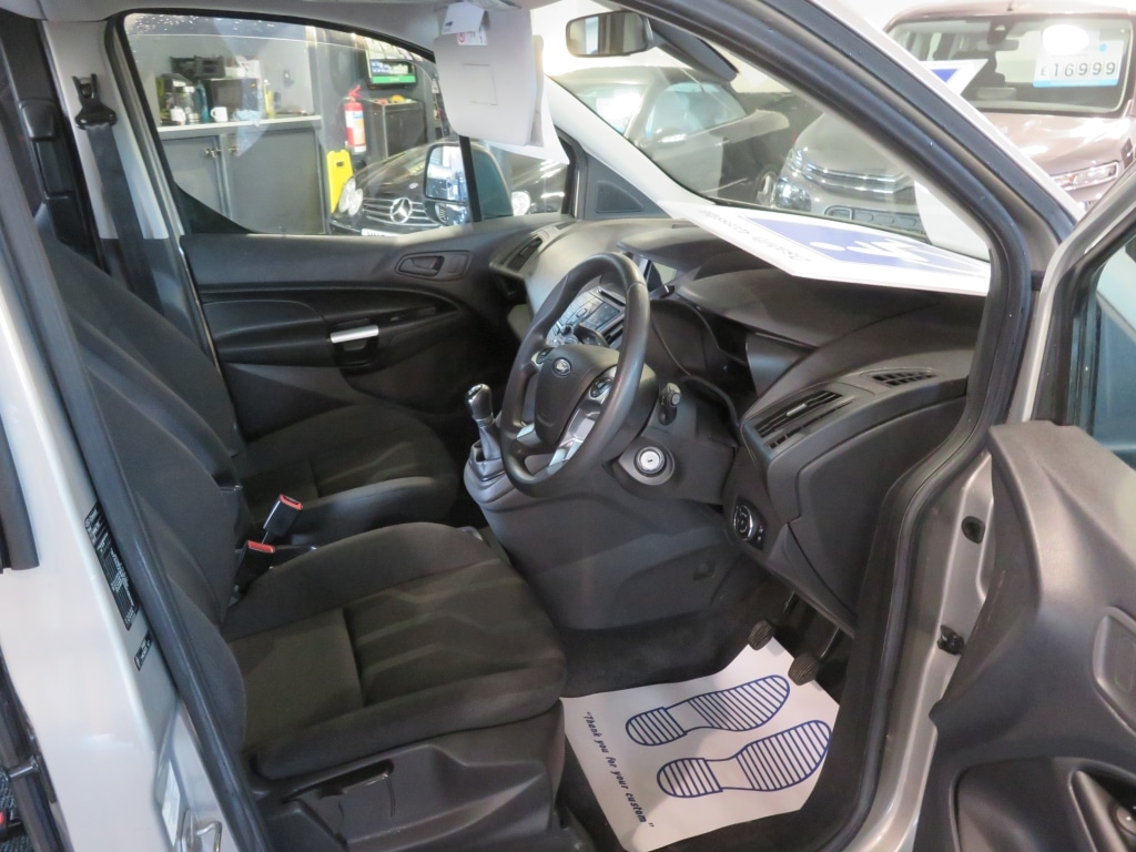 Used Ford Grand Tourneo Connect 2016 for sale - 76555603: Photo 9
