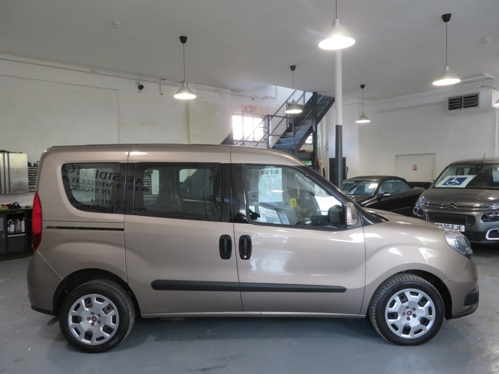 Used Fiat Doblo 2017 for sale - 76070564: Photo 15