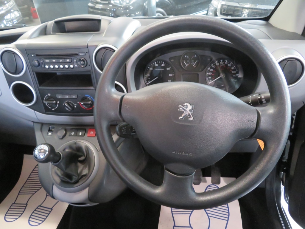 Used Peugeot Partner Tepee 2015 for sale - 77353008: Photo 12