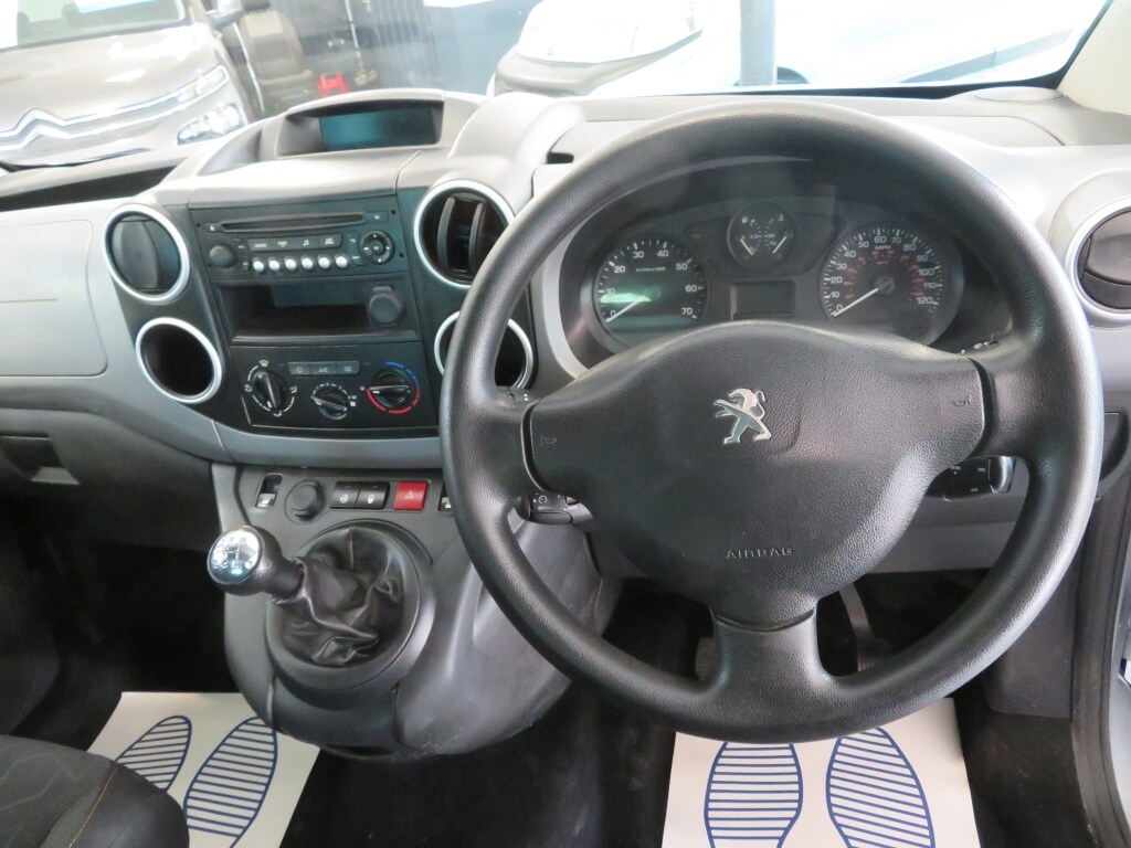 Used Peugeot Partner 2018 for sale - 75639926: Photo 17