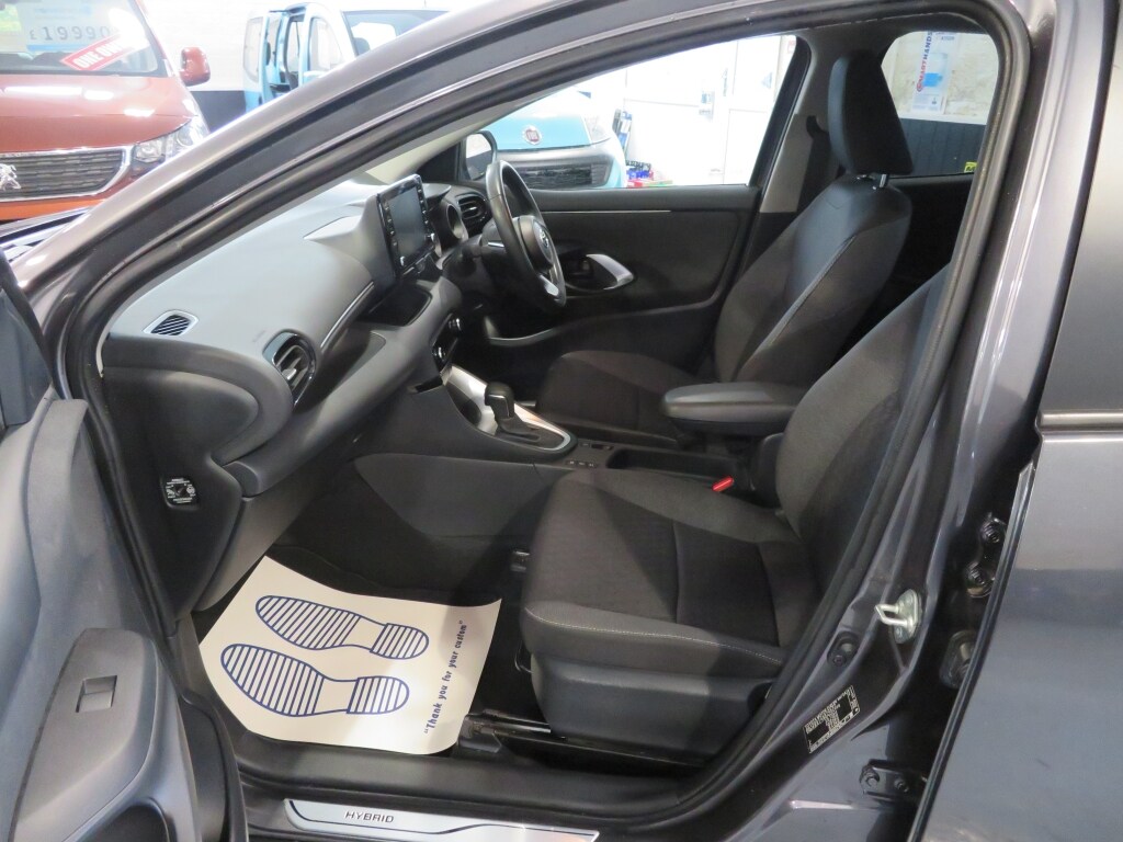 Used Toyota Yaris 2022 for sale - 76414037: Photo 9