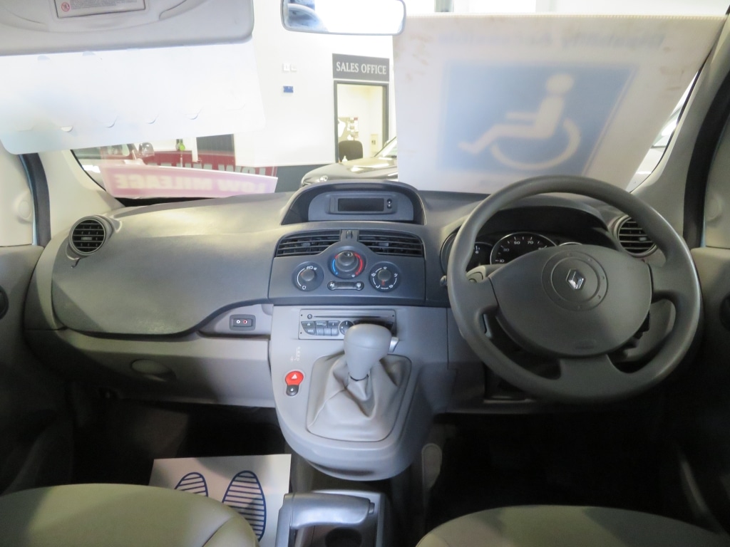 Used Renault Kangoo 2010 for sale - 76506280: Photo 9