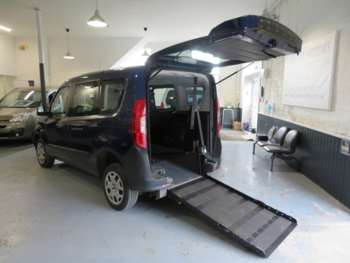 Fiat, Doblo 2019 (68) 5 SEATS 1.6 Multijet Wheelchair Accessible Disabled Mobility Vehicle WAV
