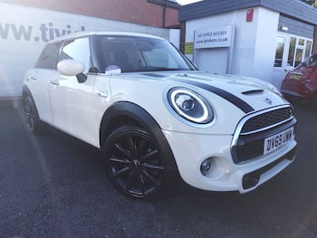 Used MINI Hatch 2019 for sale - 79821005: Photo