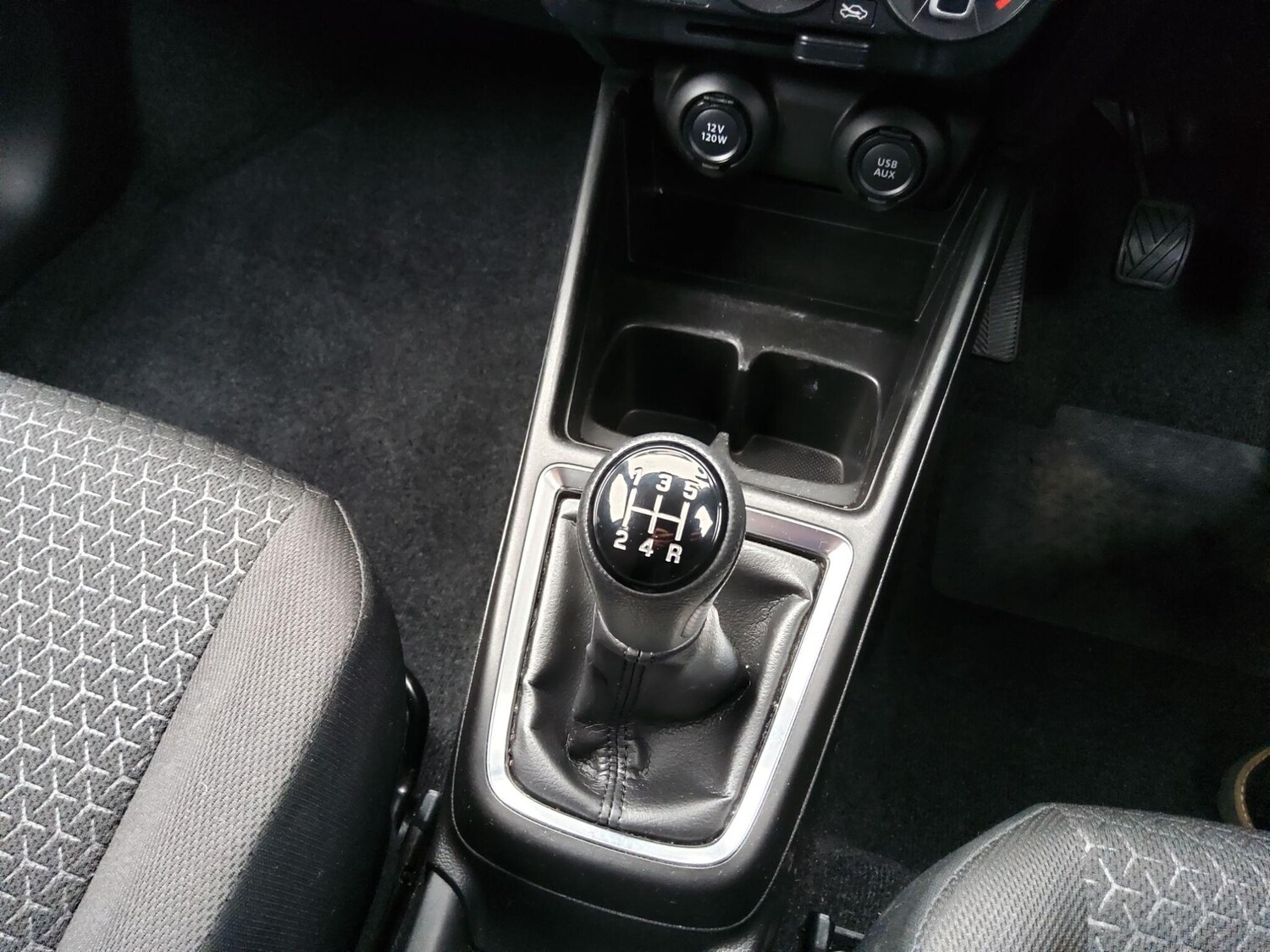 Used Suzuki Swift 2023 for sale - 77574407: Photo 12