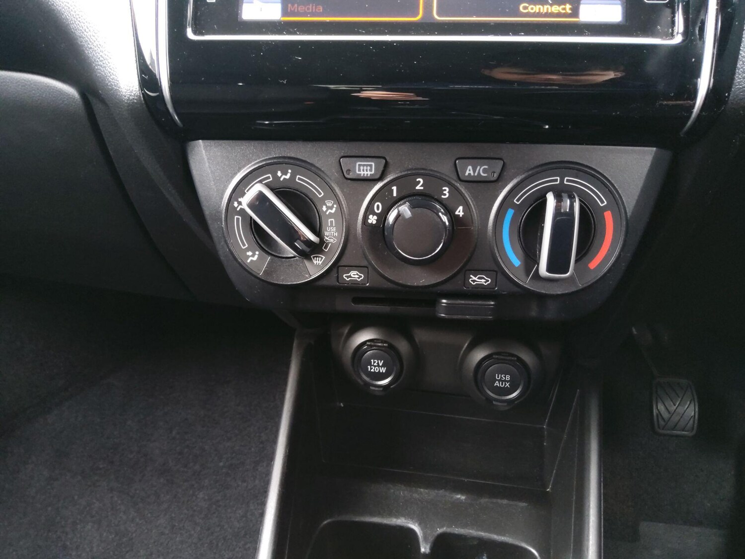 Used Suzuki Swift 2023 for sale - 77574407: Photo 14