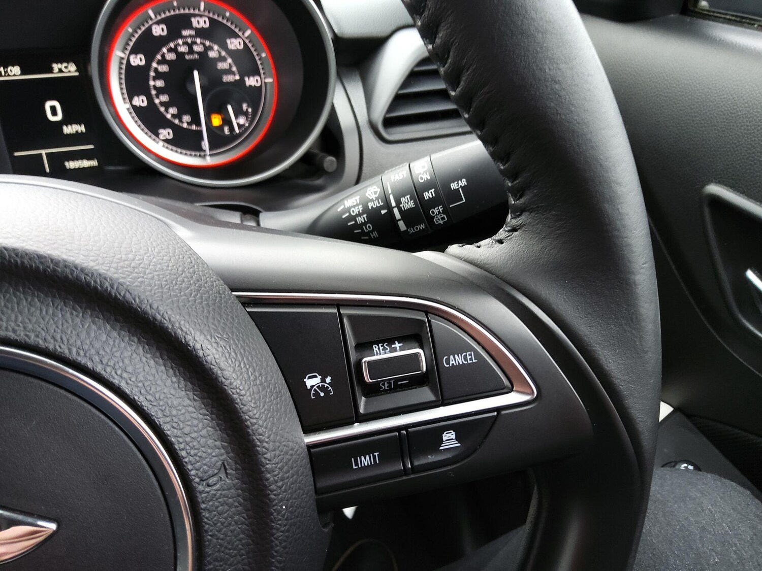 Used Suzuki Swift 2023 for sale - 77574407: Photo 17