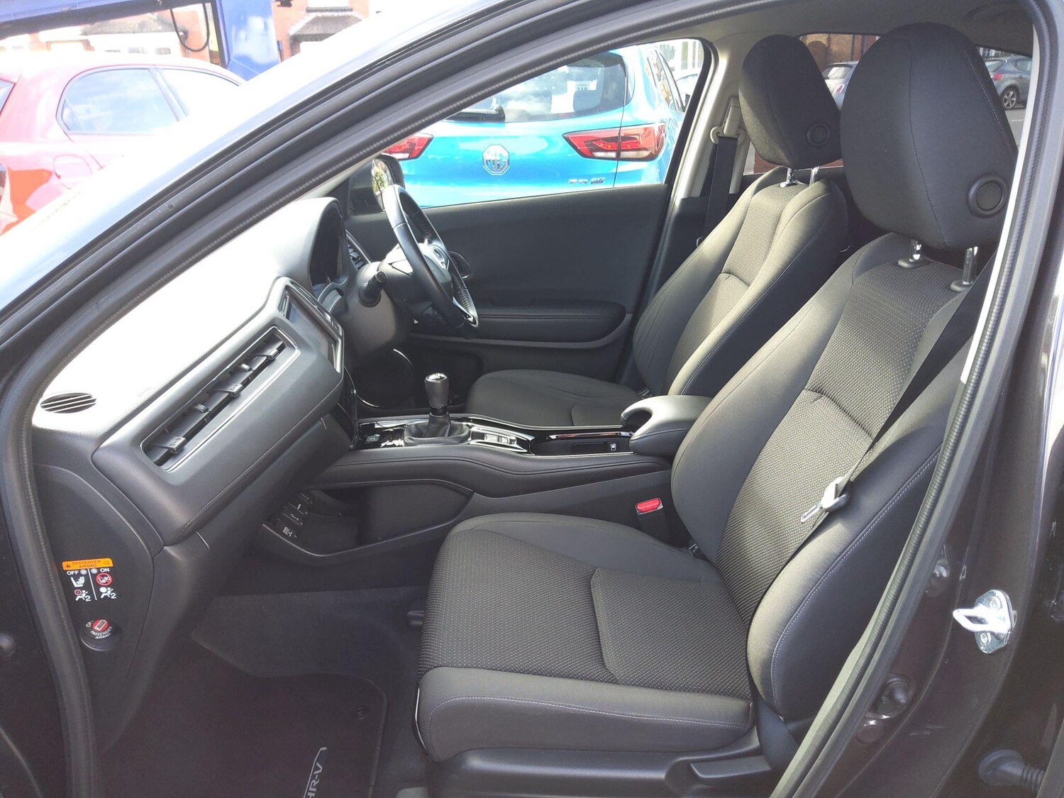 Used Honda HR-V for sale - 77909607: Photo 24