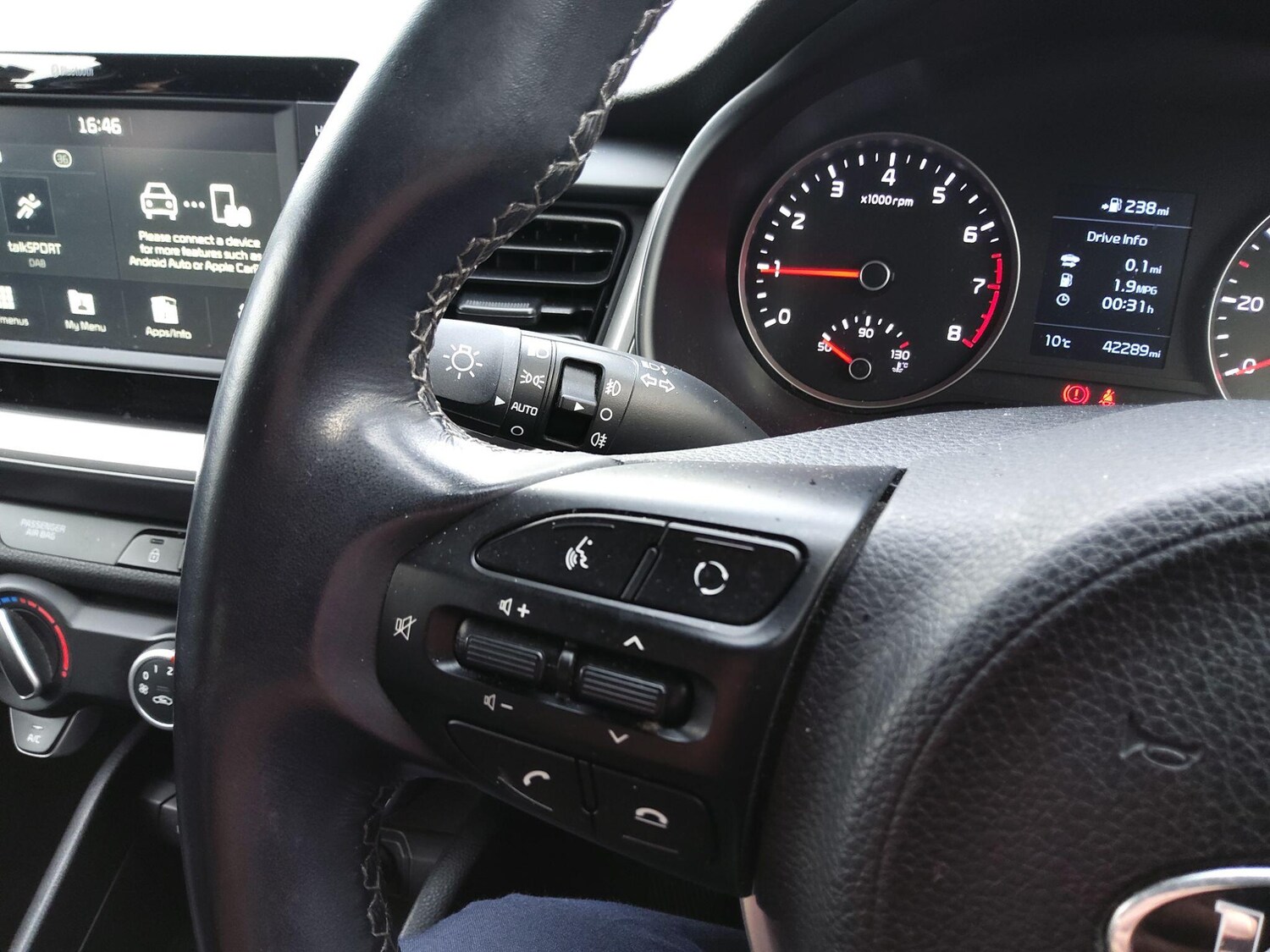 Used Kia Stonic 2020 for sale - 77908481: Photo 11