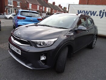 Used Kia Stonic 2020 for sale - 77908481: Photo