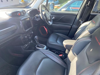 Used Jeep Renegade 2020 for sale - 79362525: Photo