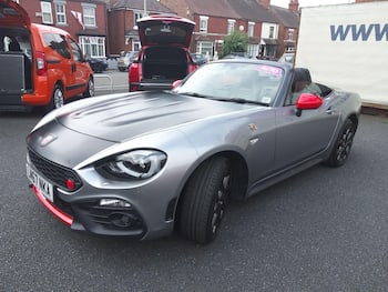 Used Abarth 124 Spider 2017 for sale - 79728151: Photo