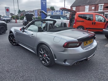 Used Abarth 124 Spider 2017 for sale - 79728151: Photo