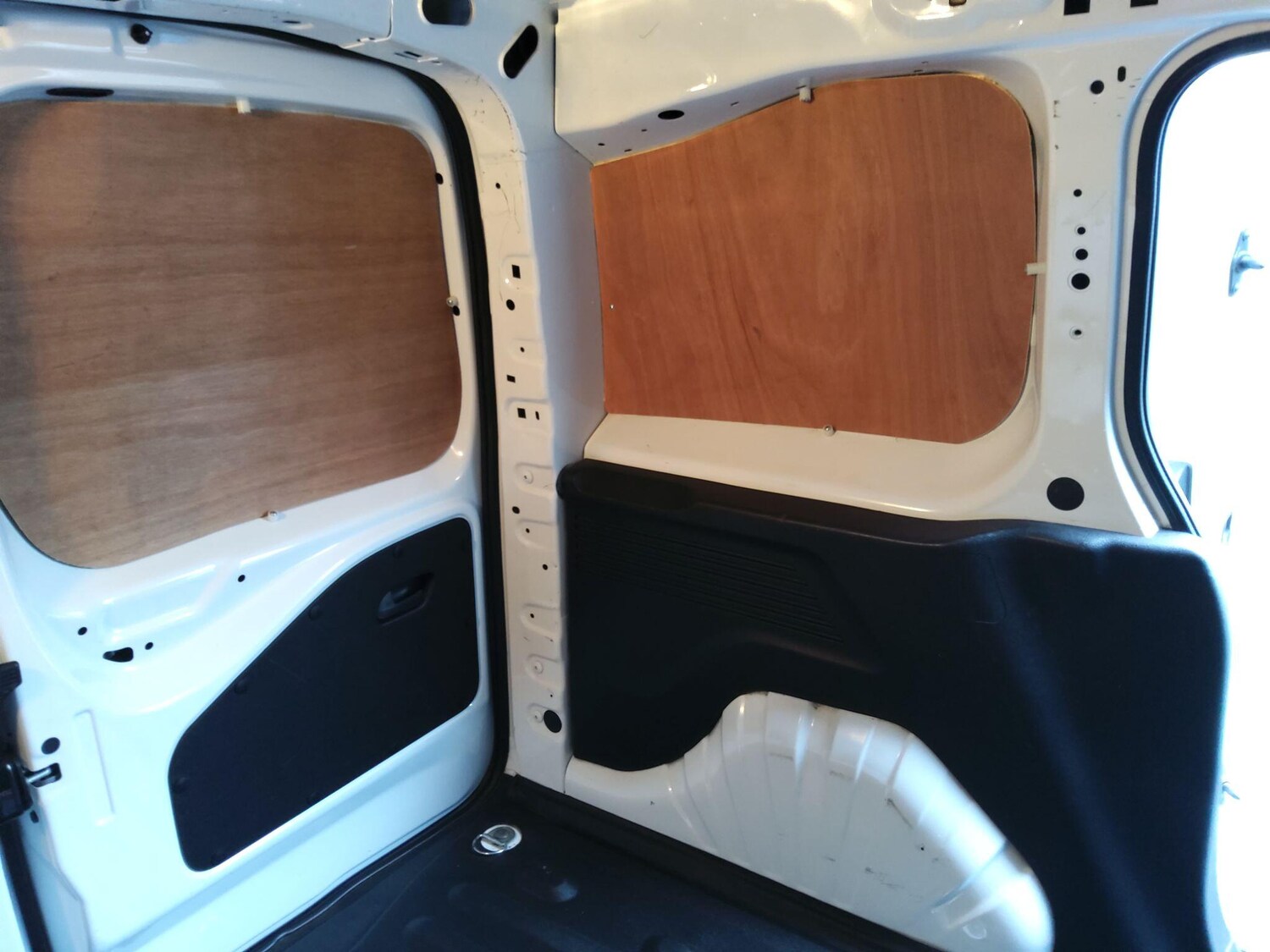 Used Peugeot Partner 2019 for sale - 77468725: Photo 18