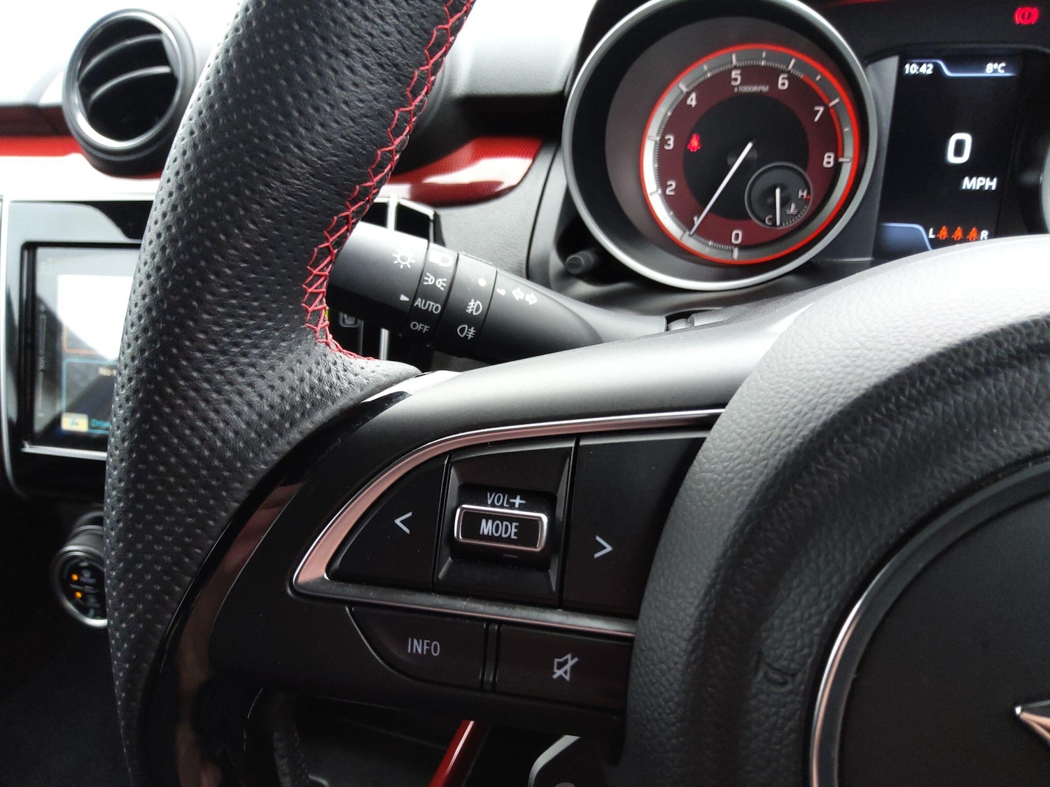 Used Suzuki Swift 2024 for sale - 77386764: Photo 15